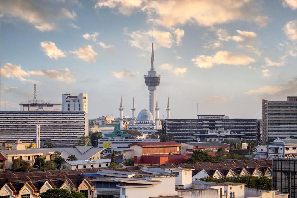 Rocana Hotel Kuantan Esterno foto